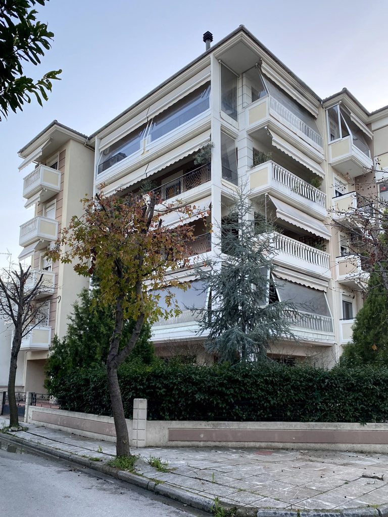 Τετραώροφη Οικοδομή Καζαντζάκη Λάρισα